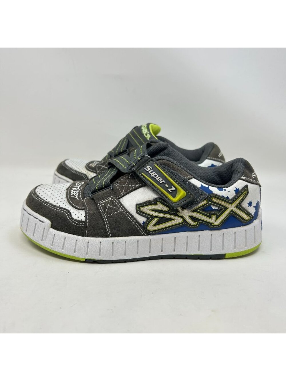 Skechers SKX Super-Z Freestyle Street Youth Size 5.5 Gray White Blue Hook Loop